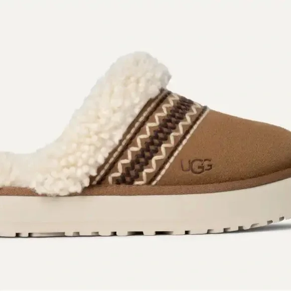 UGG Women's Disquette Brown and Cream Sheepskin Mules - Picture 9 of 10